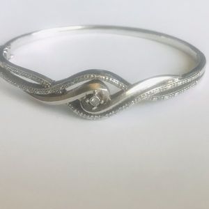 JWBR 925 Sterling Silver Hinged Bangle With Diamonds 8”